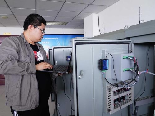 多功能數智化抽油機節能設備在秦皇島研制成功，助力教學設備研發創新