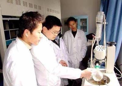 進校分數高、出校就業難的5大專業，第一名連續三年被亮紅牌